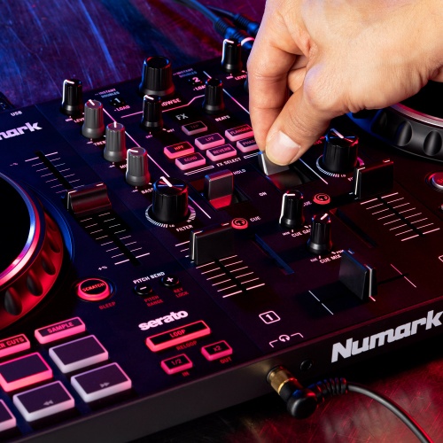 NUMARK Mixtrack Pro FX фото 5